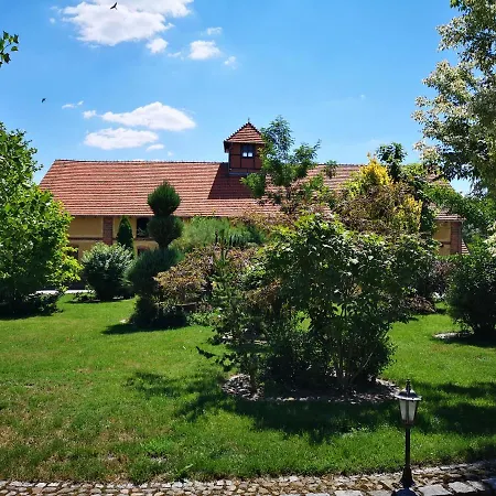 Agroturystyka Lesieniec - Magdalena I Maciej Mochon Sycow Exterior photo
